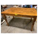 WOODEN 1-DRAWER TABLE