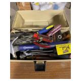 PLASTIC TOOLBOX FULL OF TOOLS