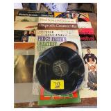 GROUP OF VINYL RECORD ALBUMS