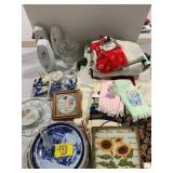 STACK OF COLLECTOR PLATES, KITCHEN TOWELS, SOFT