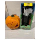 SNOOPY GIANT PEZ & LIGHTED PUMPKIN