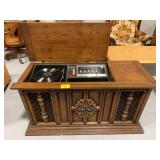 RCA STEREO CABINET - VERY HEAVY SO BRING OWN HELP