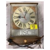 VINTAGE BUSCH BEER PLASTIC CLOCK