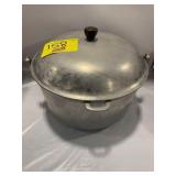 MAJESTIC METAL DUTCH OVEN