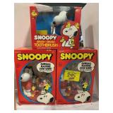 2 SNOOPY GUMBALL MACHINES, SNOOPY TOOTHBRUSH SET
