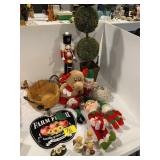 GROUP OF CHRISTMAS Dï¿½COR
