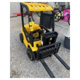 KIDS HYPER FORKLIFT - UNTESTED AS IS CONDITION NO
