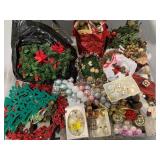 GROUP OF CHRISTMAS Dï¿½COR
