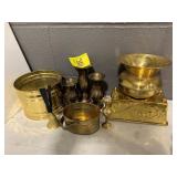 GROUP OF MCM BRASS Dï¿½COR & VASES