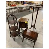 ANTIQUE WOOD PEDESTAL STAND, WOODEN PLATE STAND,