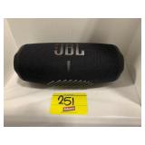 JBL PORTABLE SPEAKER