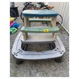2 KIDS PICNIC TABLES