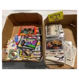 2 FLATS OF VINTAGE BASEBALL CARDS