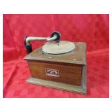 Victor talking machine crank turntable.
