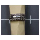 14k White ring w/stones.
