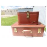 (2)Vintage Starline suitcases.