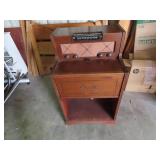 Vintage tube type radio console w/turntable.