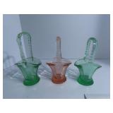 (3)Vintage fenton glass baskets.