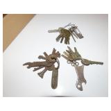 Antique skeleton & others keys lot.