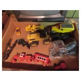 Cast iron train, assorted toy lot.