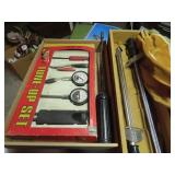 Dixco tune up kit, flashlight, Torque wrenches