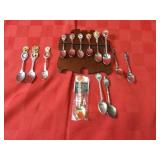 Vintage souvenir spoon lot. w/rack.