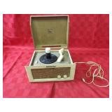 Vintage RCA victrola turntable.