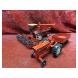 (3)Ertl IH Farmall tractor farm toys. Combine