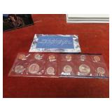 1997 Mint set US coins.