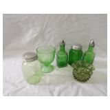 Vintage green glass lot. 1 piece vaseline.