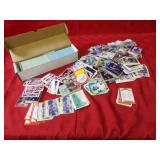 Assorted Vintage MLB baseball trading cards.