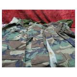 Vintage US army duffle bag shirts, pocho.