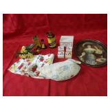Pepsi cola metal tray, old bottles, linens.