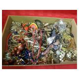 Assorted jewelry lot.
