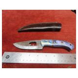 Handmade forged Damascus fixed blade knife