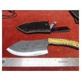 Handmade forged Damascus fixed blade knife