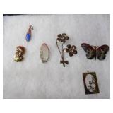 Showcase of All Sterling silver jewelry.