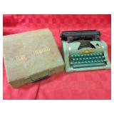 Vintage Tom Thumb typewriter