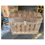 STEAMER TRUNK