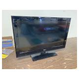 LG TV WITH REMOTE - ESTATE