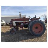 International 1066 Turbo Tractor Showing 926 hours