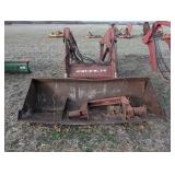 International 2350 Loader