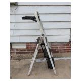 Folding Step Ladder