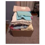 Linens, Tableclothes, Placemats,