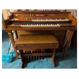 Kimball Swinger 800 Electric Organ with Bench