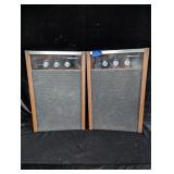 (2) Magnavox Bookshelf Speakers