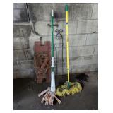Decorations; Mops