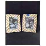 (2) 5x7 Picture Frames