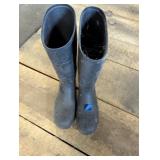 Size 8 Rubber Boots