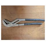 Large Pipe Pliers - 16"